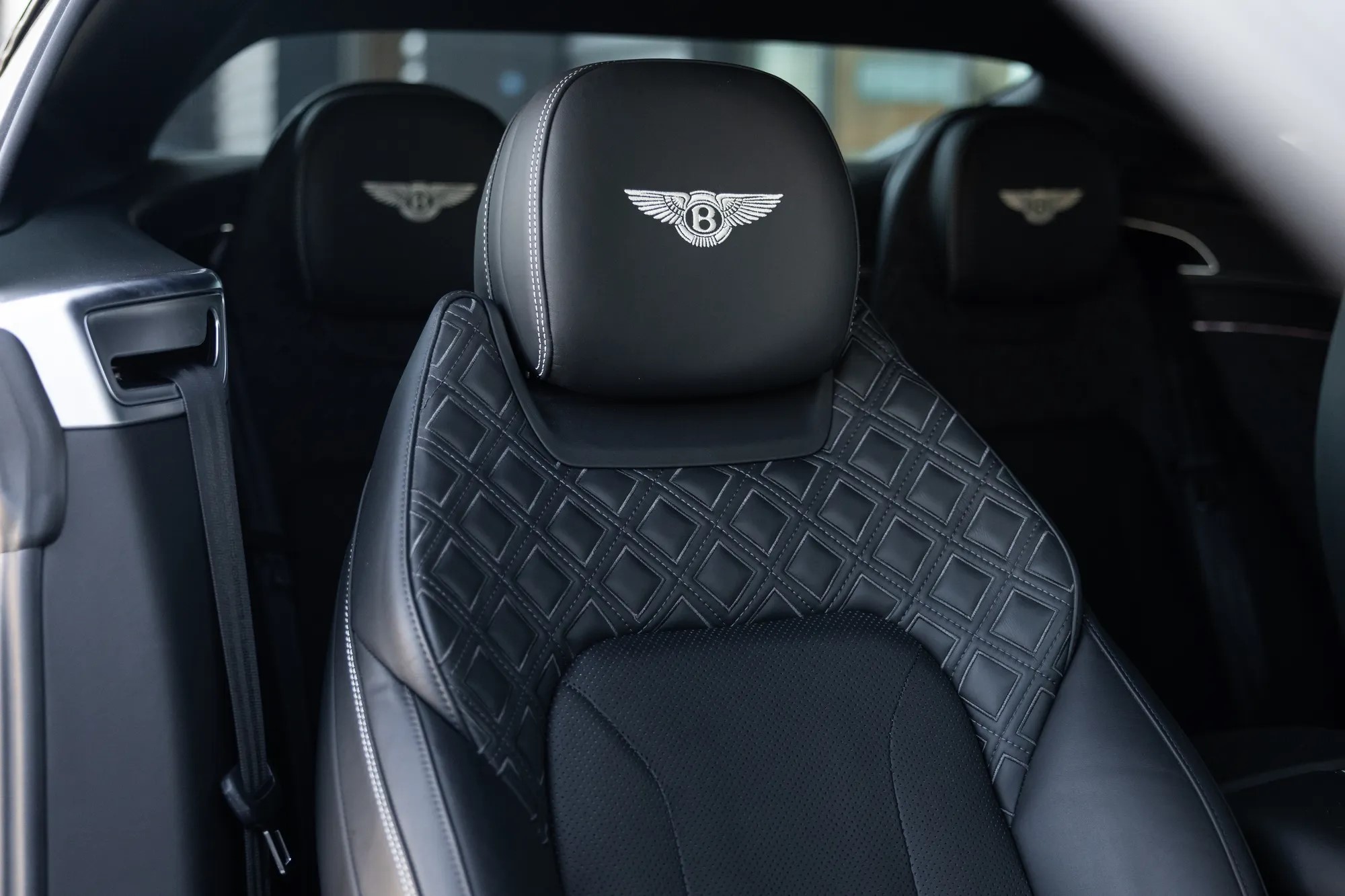 Bentley GT interior 1